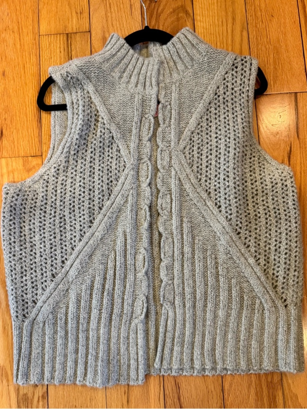 J. Jill Light Gray Cable Knit Sleeveless Cardigan Vest